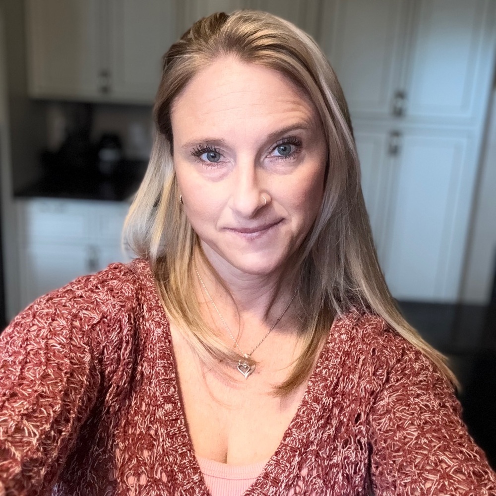 Meet your Posher, April